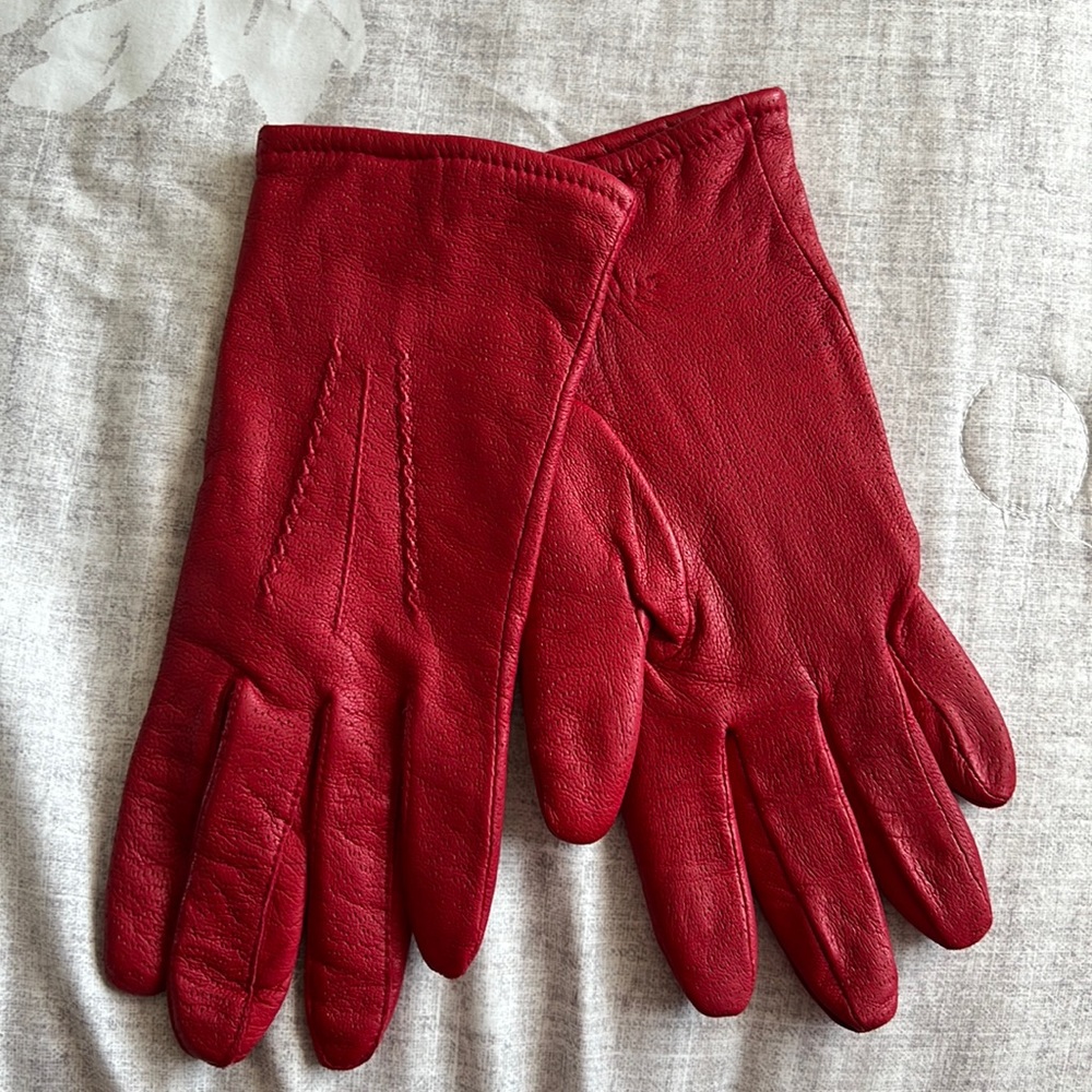 Ladies Leather gloves